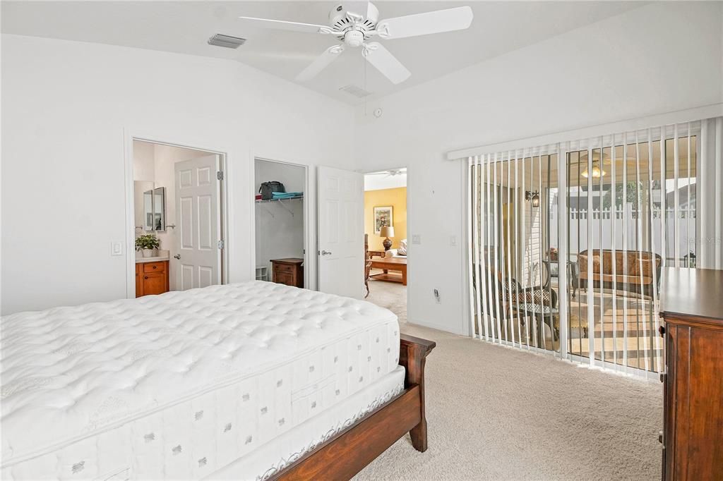 На продажу: $339,900 (3 спален, 2 ванн, 1397 Квадратных фут)