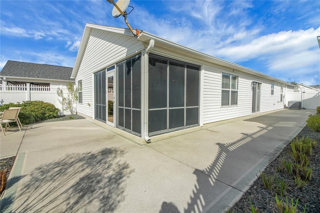 На продажу: $339,900 (3 спален, 2 ванн, 1397 Квадратных фут)