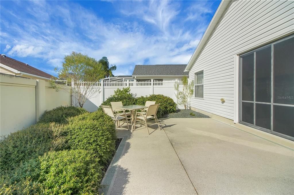 На продажу: $339,900 (3 спален, 2 ванн, 1397 Квадратных фут)