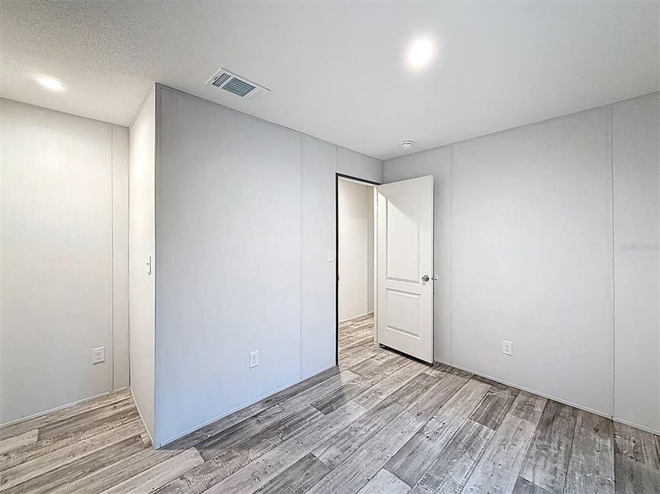 For Sale: $224,900 (4 beds, 2 baths, 1560 Square Feet)