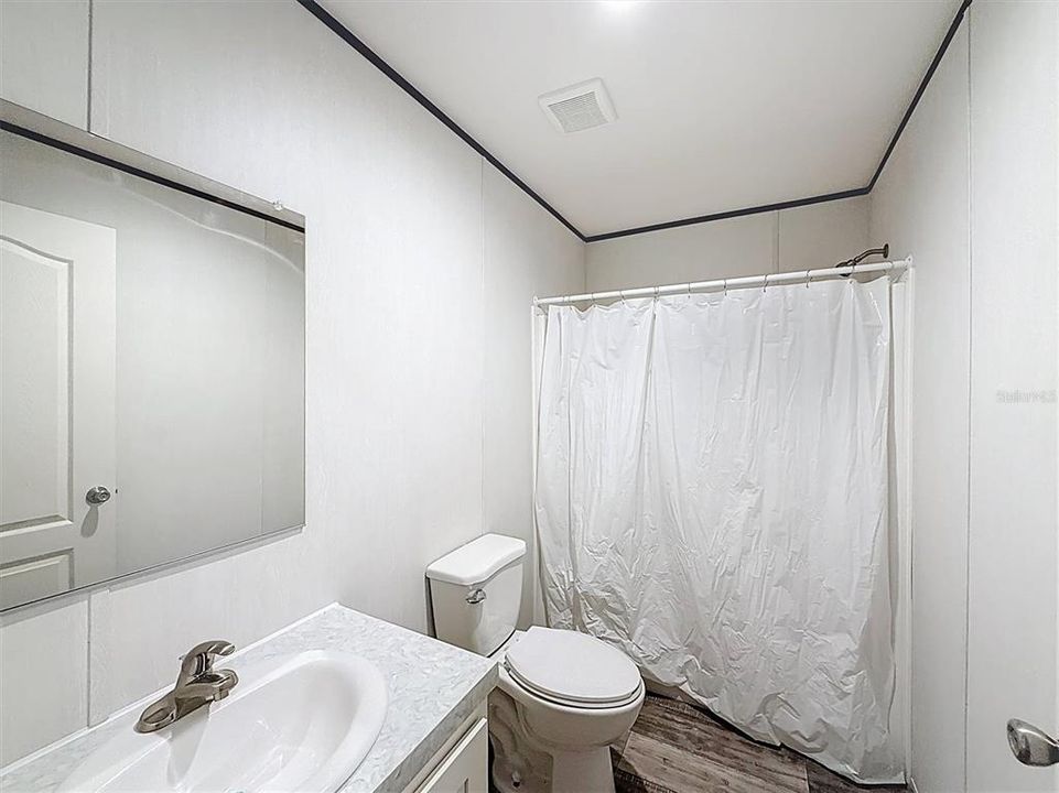 For Sale: $224,900 (4 beds, 2 baths, 1560 Square Feet)