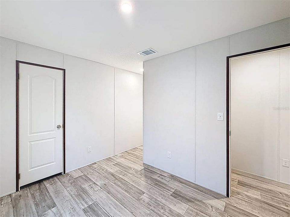 For Sale: $224,900 (4 beds, 2 baths, 1560 Square Feet)