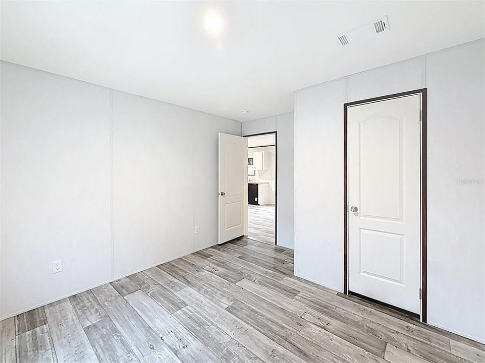 For Sale: $224,900 (4 beds, 2 baths, 1560 Square Feet)