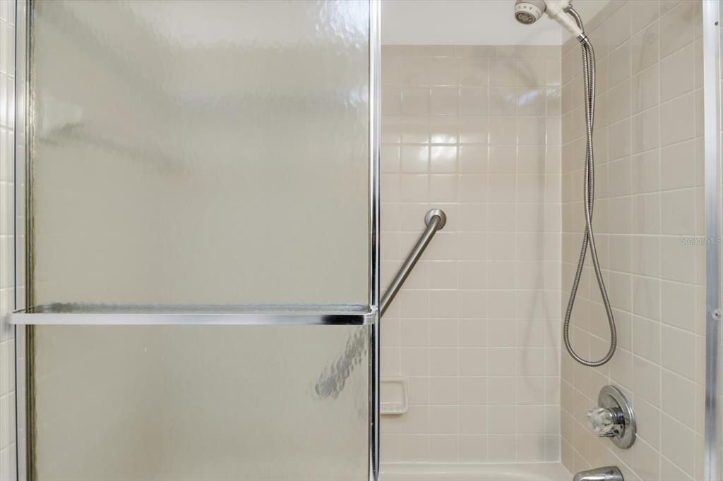 For Sale: $350,000 (3 beds, 2 baths, 1450 Square Feet)