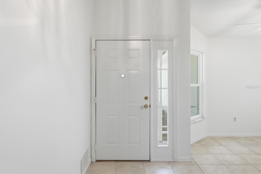 For Sale: $350,000 (3 beds, 2 baths, 1450 Square Feet)