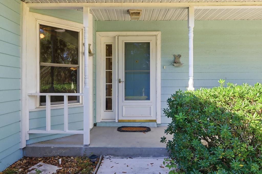 For Sale: $350,000 (3 beds, 2 baths, 1450 Square Feet)