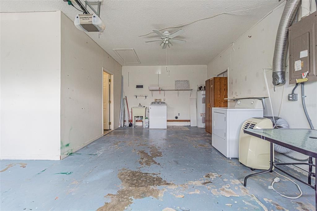 For Sale: $315,000 (2 beds, 2 baths, 1523 Square Feet)