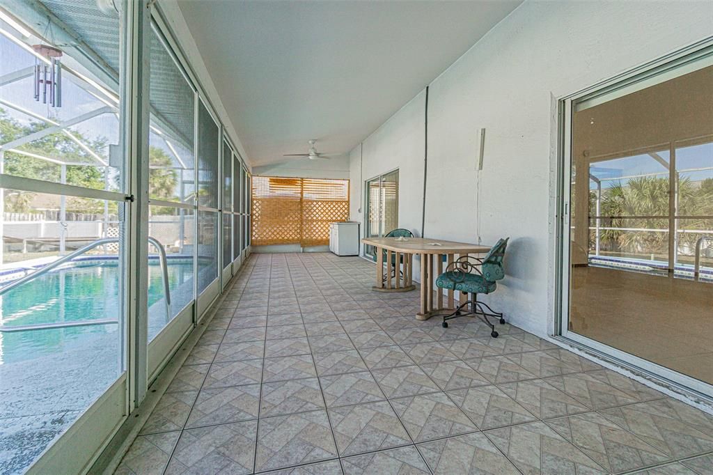 For Sale: $315,000 (2 beds, 2 baths, 1523 Square Feet)