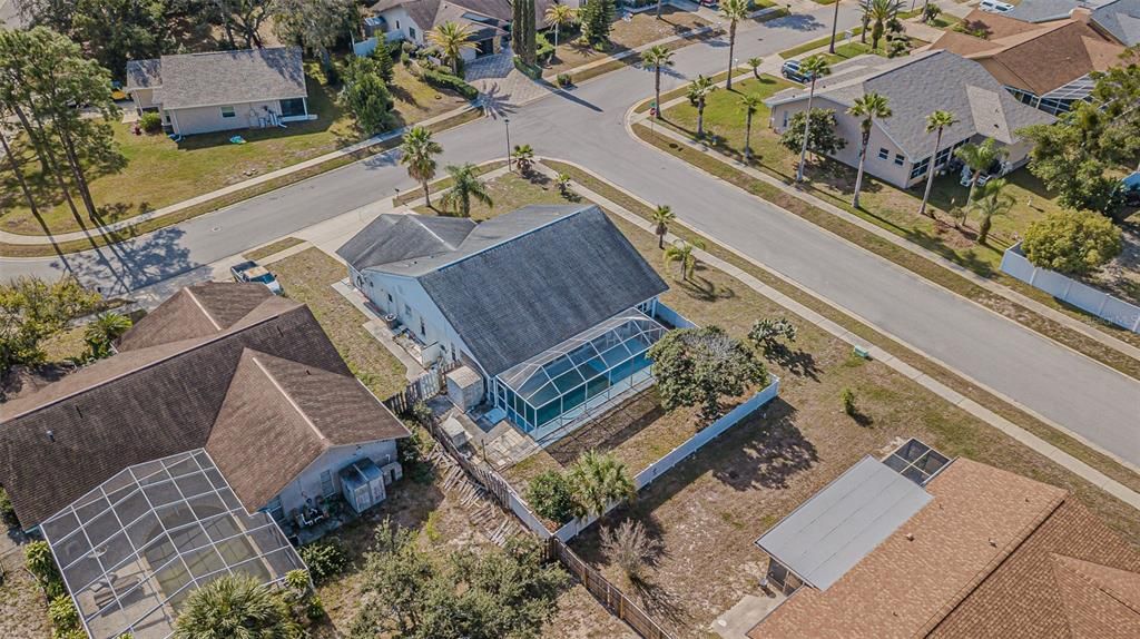 Active With Contract: $259,900 (2 beds, 2 baths, 1523 Square Feet)