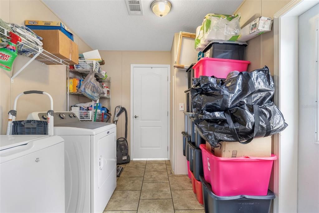 En Venta: $285,000 (3 camas, 2 baños, 1458 Pies cuadrados)