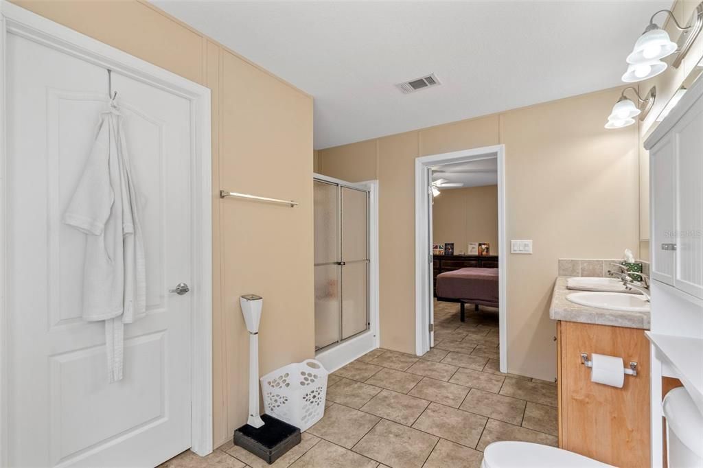 En Venta: $285,000 (3 camas, 2 baños, 1458 Pies cuadrados)