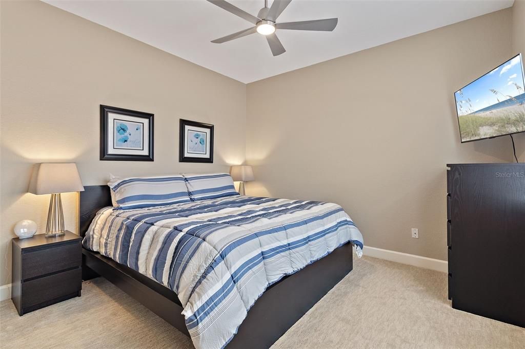 待售: $295,000 (3 贝兹, 2 浴室, 1519 平方英尺)