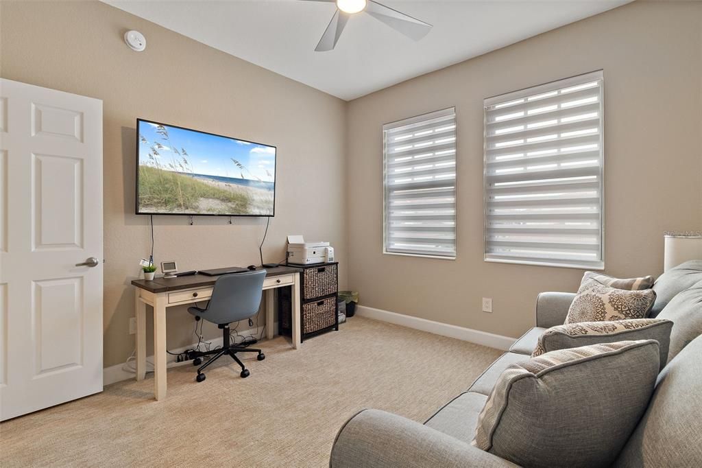 待售: $295,000 (3 贝兹, 2 浴室, 1519 平方英尺)