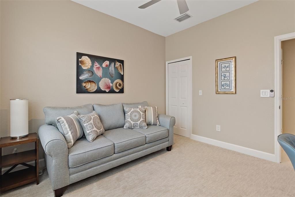 待售: $295,000 (3 贝兹, 2 浴室, 1519 平方英尺)