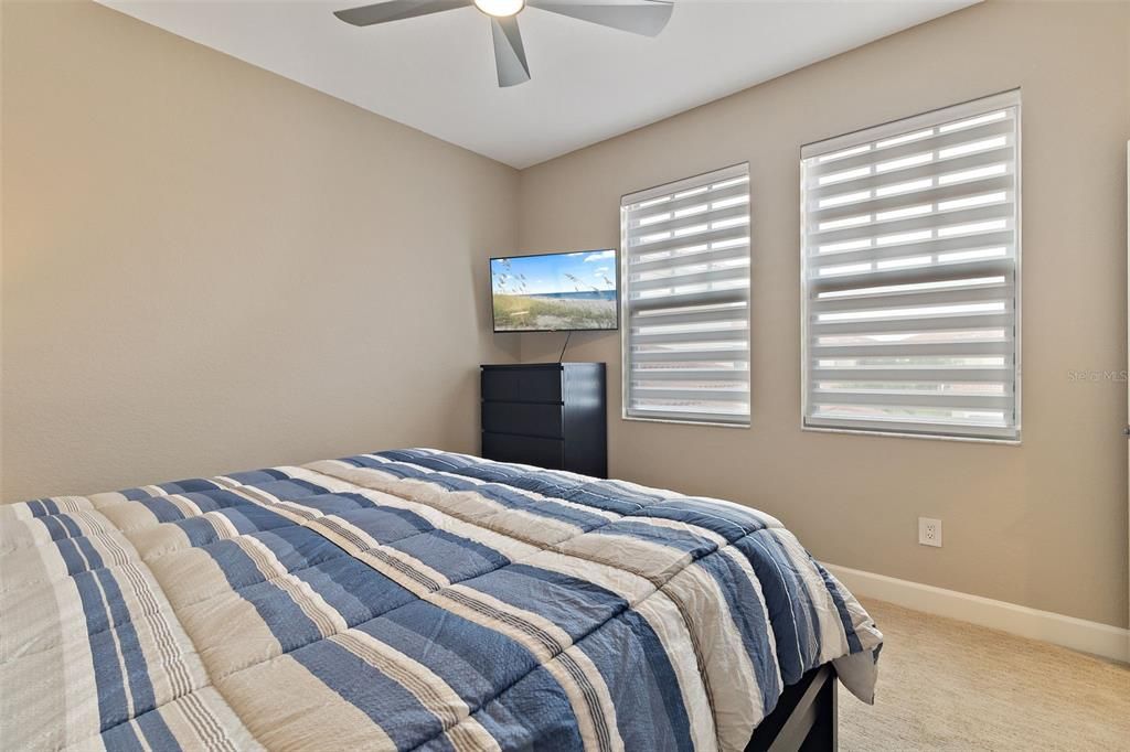 待售: $295,000 (3 贝兹, 2 浴室, 1519 平方英尺)