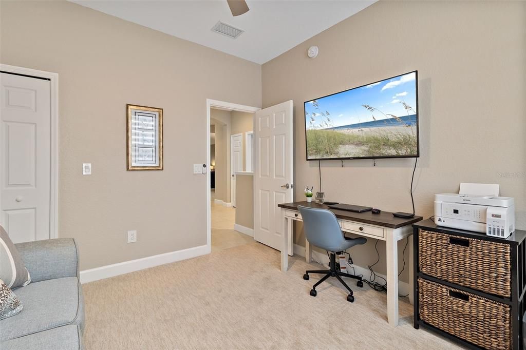 待售: $295,000 (3 贝兹, 2 浴室, 1519 平方英尺)