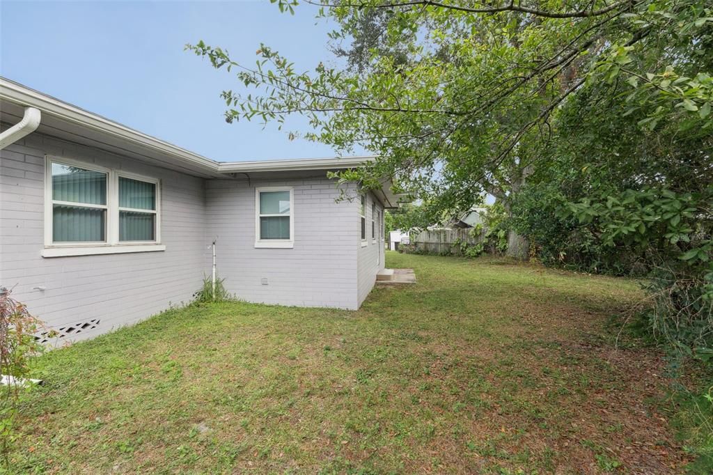 For Sale: $385,000 (3 beds, 2 baths, 1779 Square Feet)