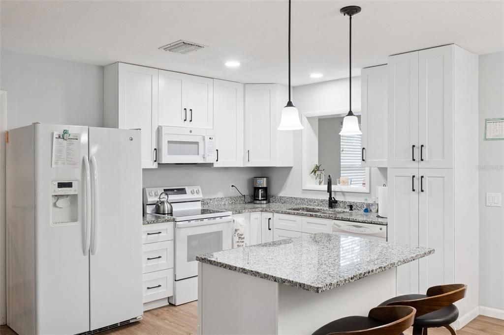 For Sale: $385,000 (3 beds, 2 baths, 1779 Square Feet)