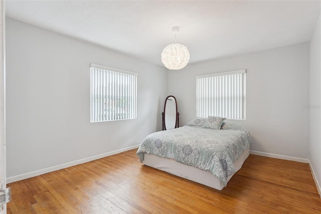 For Sale: $385,000 (3 beds, 2 baths, 1779 Square Feet)