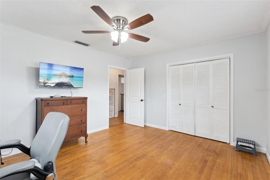 For Sale: $385,000 (3 beds, 2 baths, 1779 Square Feet)