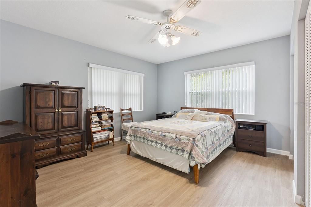 For Sale: $385,000 (3 beds, 2 baths, 1779 Square Feet)