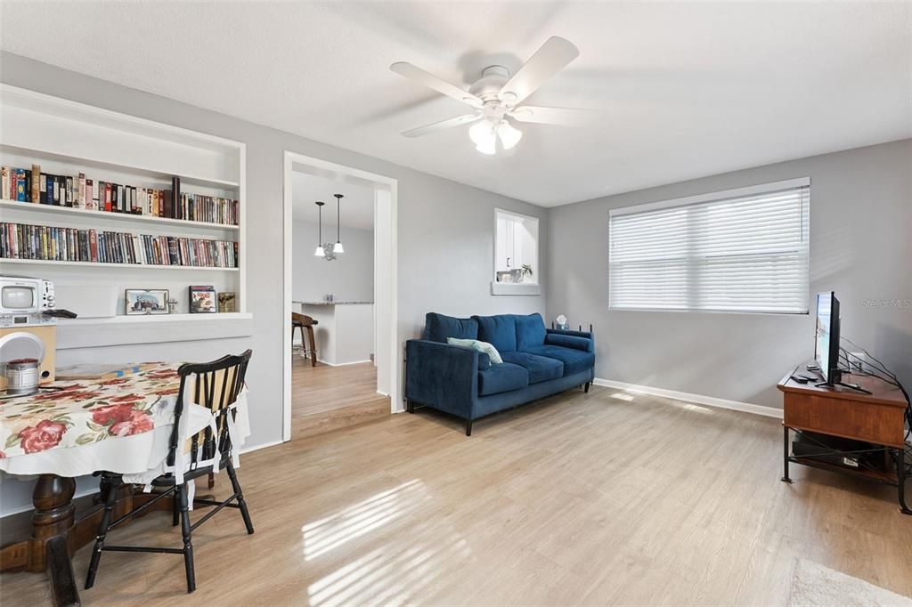 For Sale: $385,000 (3 beds, 2 baths, 1779 Square Feet)