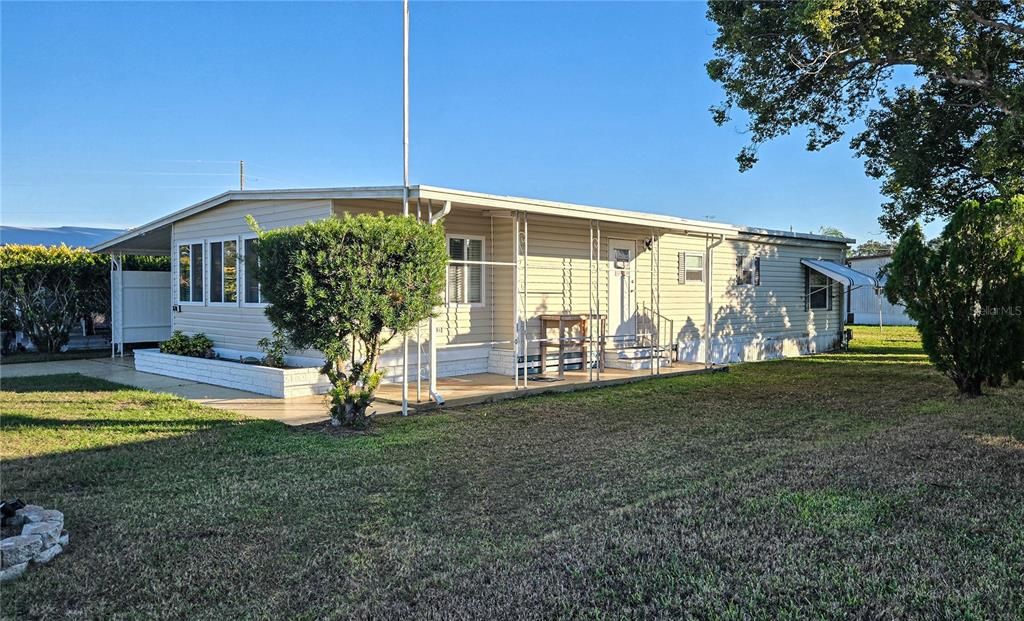 For Sale: $174,900 (2 beds, 2 baths, 1008 Square Feet)