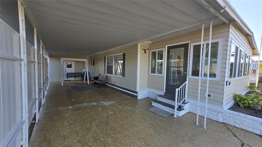 For Sale: $174,900 (2 beds, 2 baths, 1008 Square Feet)