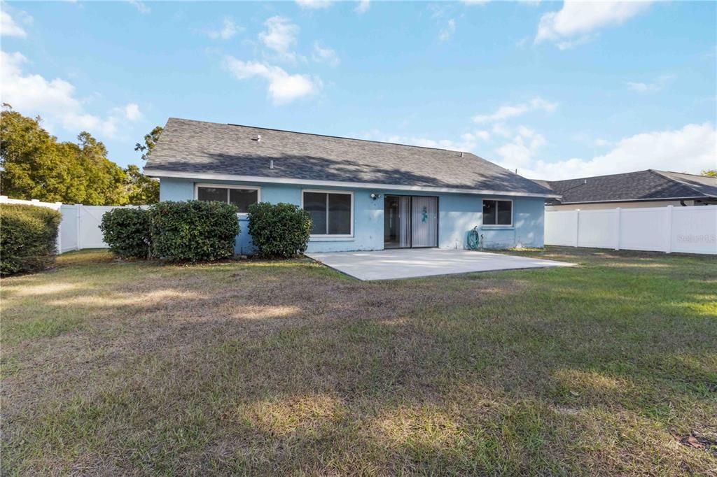 For Sale: $370,000 (3 beds, 2 baths, 1240 Square Feet)