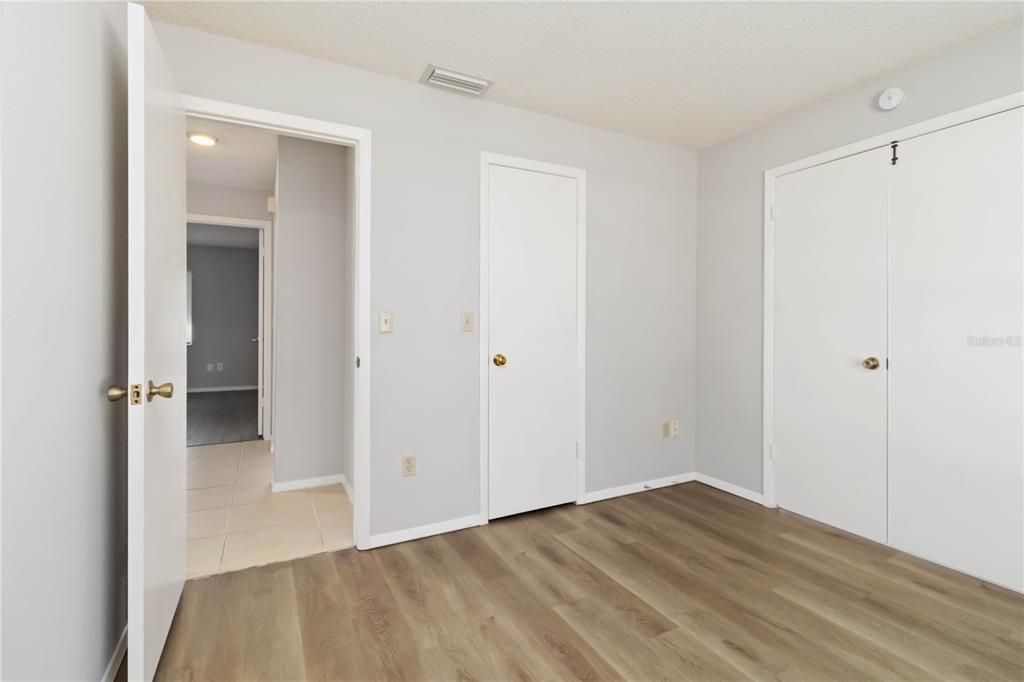 For Sale: $370,000 (3 beds, 2 baths, 1240 Square Feet)