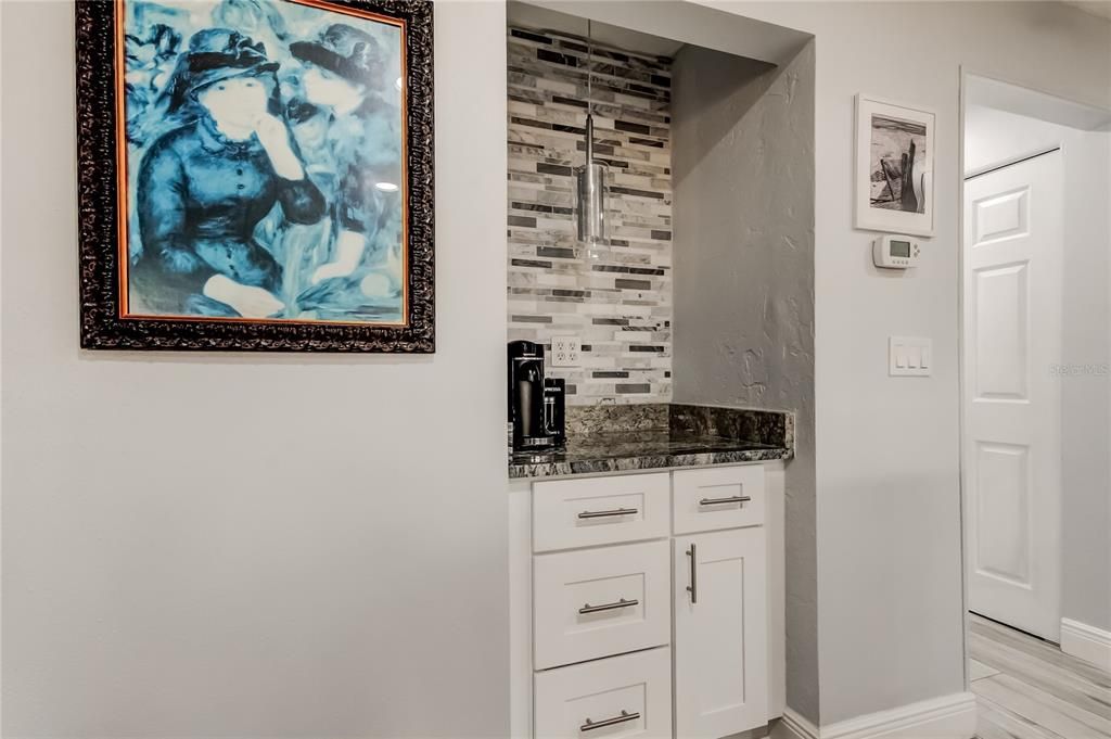 For Sale: $329,900 (2 beds, 2 baths, 1350 Square Feet)