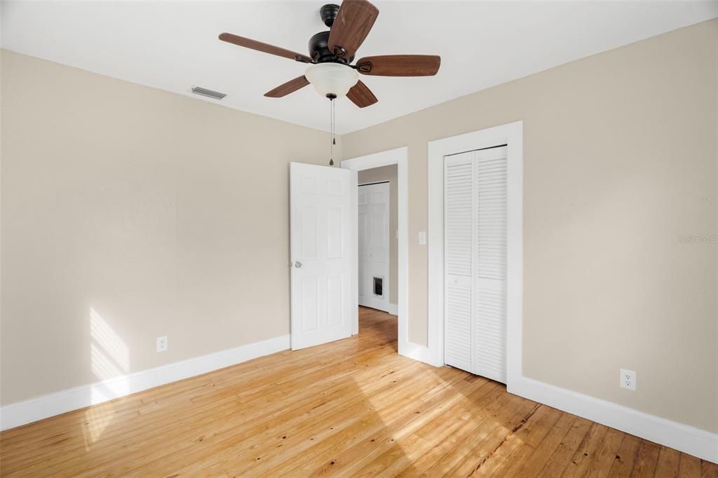 待售: $319,900 (3 贝兹, 1 浴室, 1064 平方英尺)