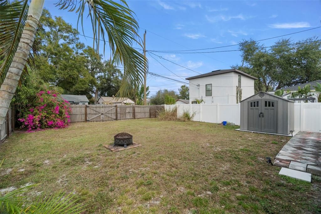 待售: $319,900 (3 贝兹, 1 浴室, 1064 平方英尺)