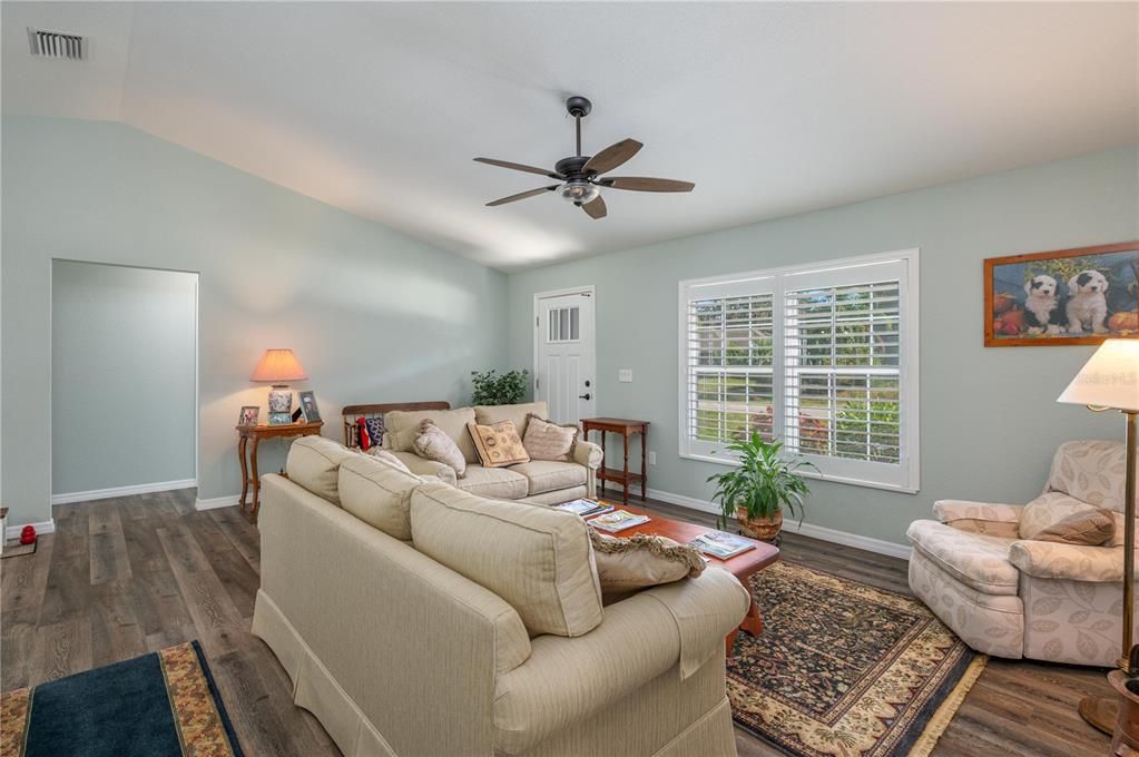 待售: $339,900 (3 贝兹, 2 浴室, 1287 平方英尺)