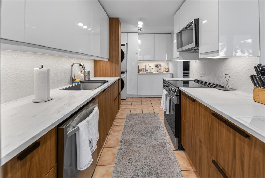 待售: $445,000 (3 贝兹, 2 浴室, 1573 平方英尺)