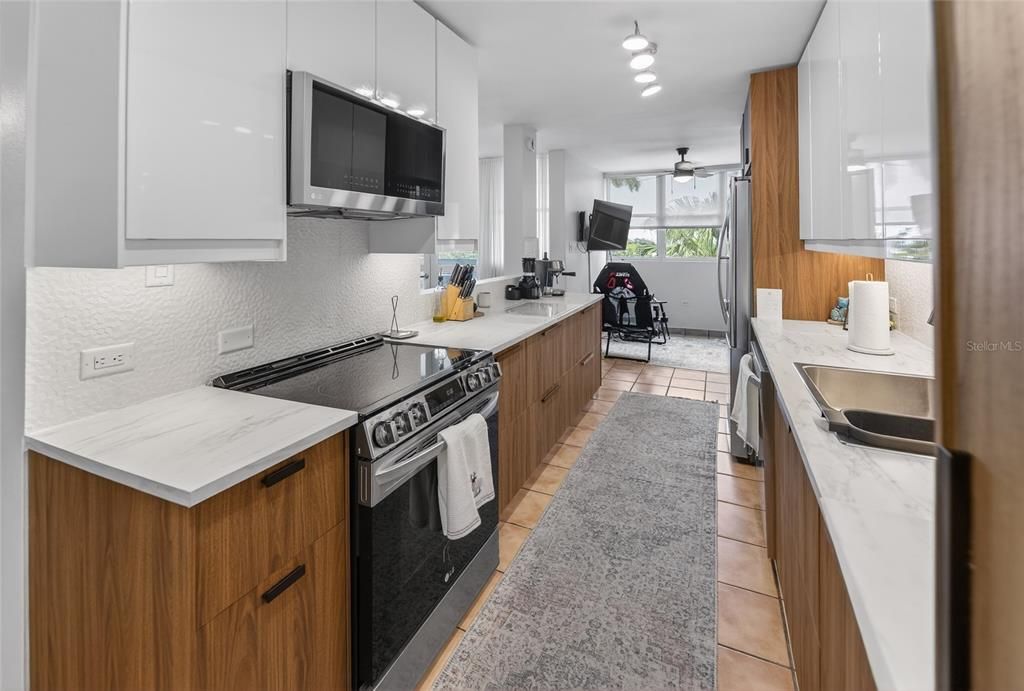 待售: $445,000 (3 贝兹, 2 浴室, 1573 平方英尺)