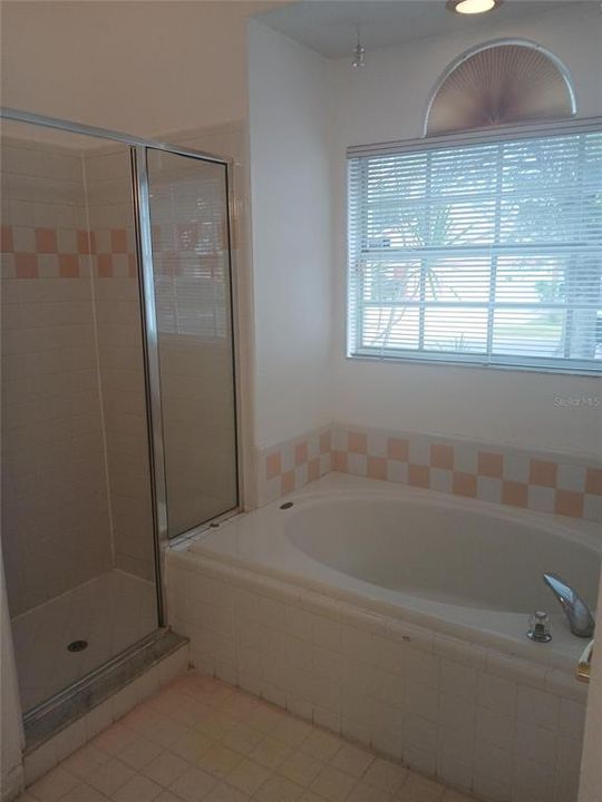 En Venta: $369,000 (3 camas, 2 baños, 1432 Pies cuadrados)