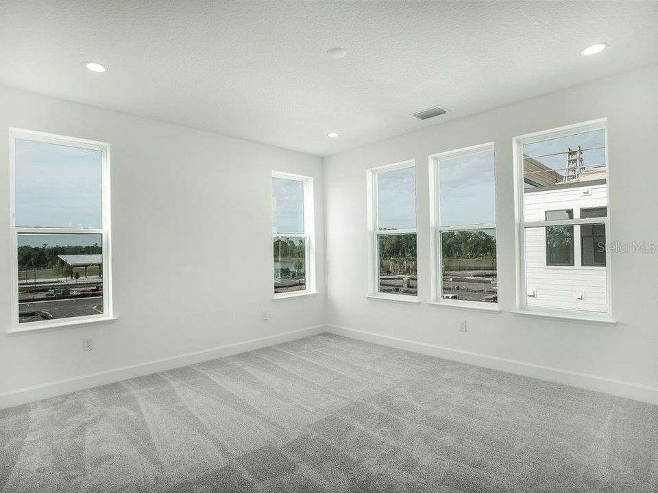 For Rent: $3,800 (3 beds, 2 baths, 2085 Square Feet)