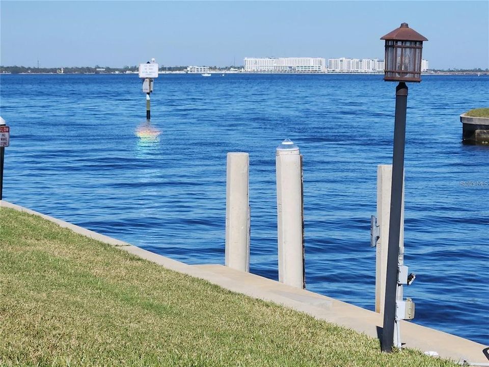 待售: $550,000 (0.22 acres)