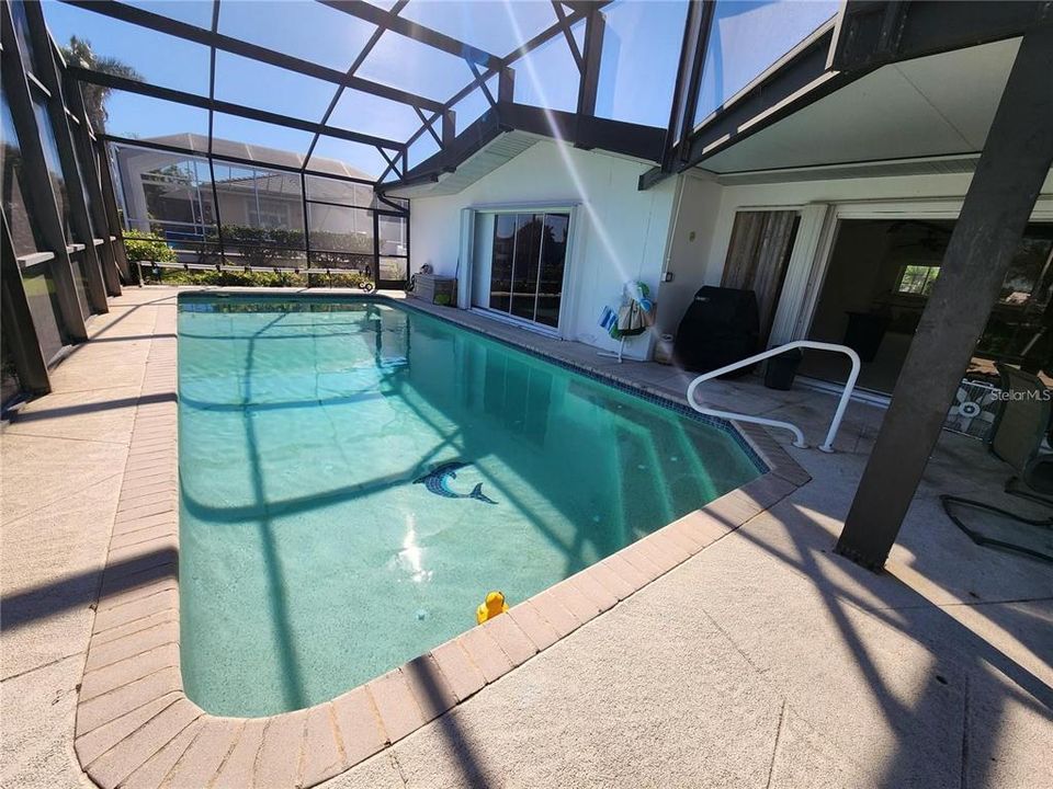 待售: $550,000 (0.22 acres)