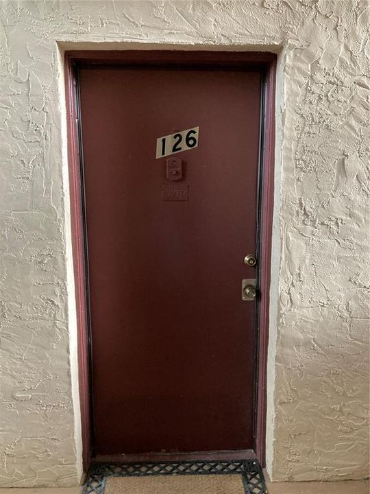 For Rent: $1,290 (1 beds, 1 baths, 682 Square Feet)