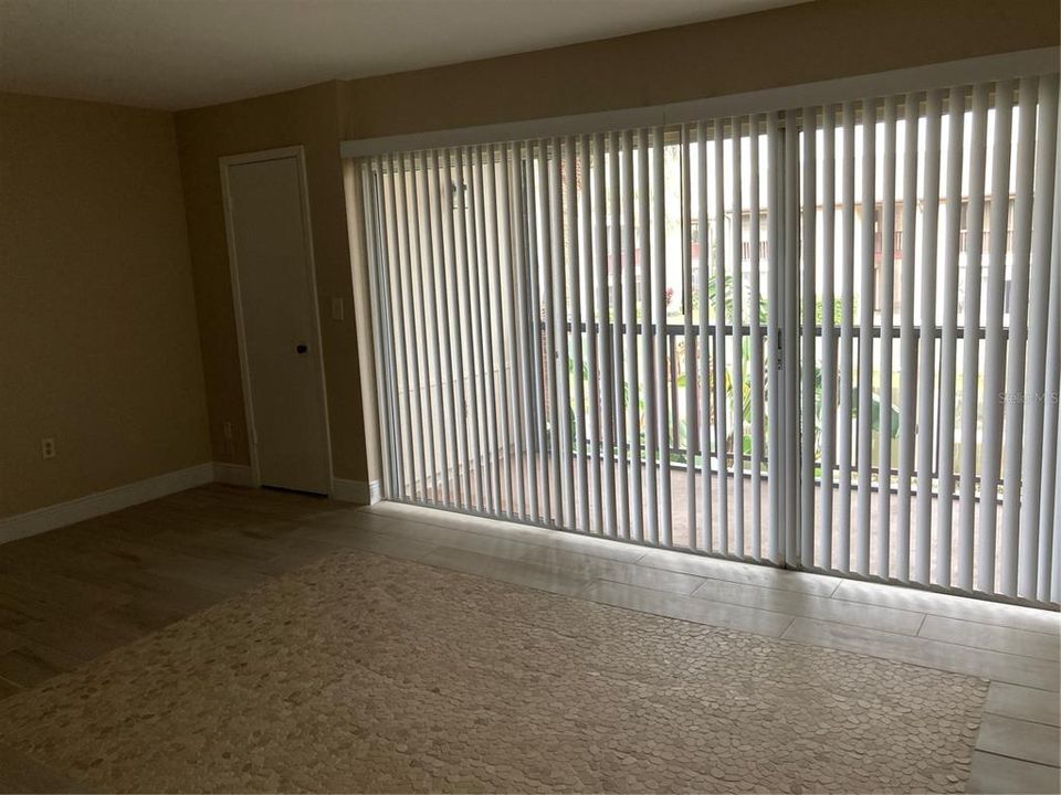 For Rent: $1,290 (1 beds, 1 baths, 682 Square Feet)