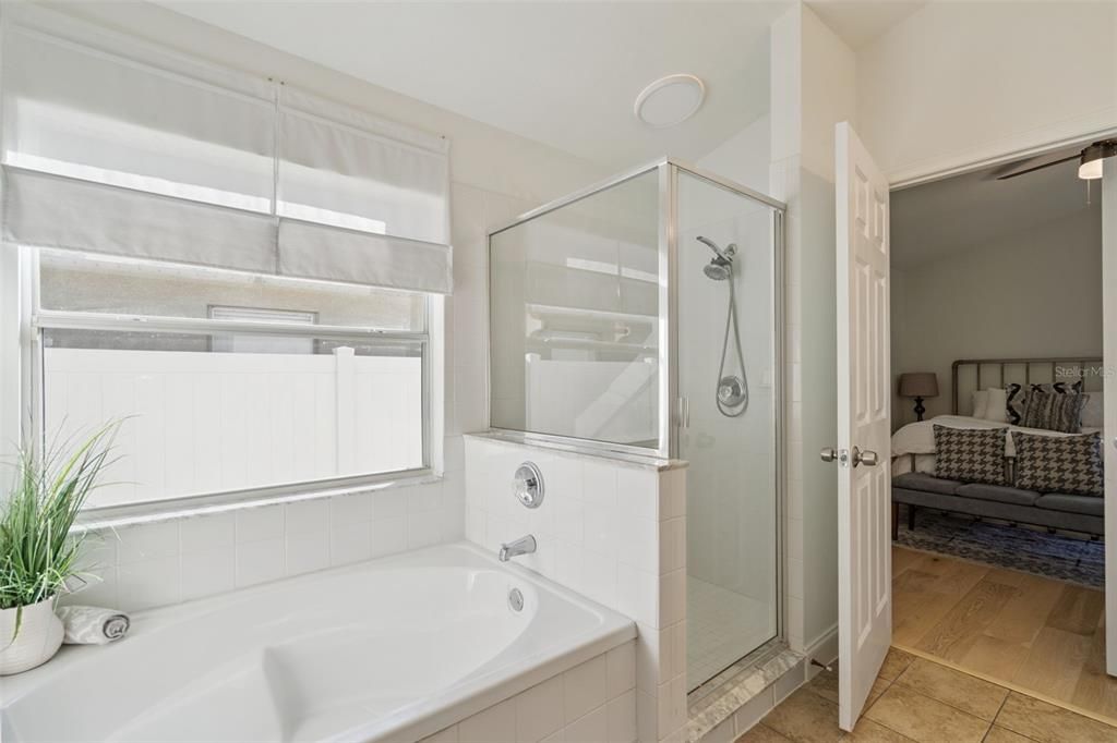 For Sale: $509,900 (5 beds, 3 baths, 2361 Square Feet)