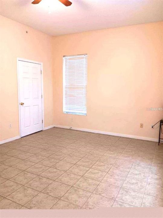 For Sale: $220,000 (3 beds, 2 baths, 1260 Square Feet)