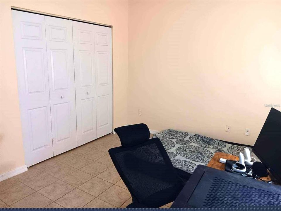 For Sale: $220,000 (3 beds, 2 baths, 1260 Square Feet)