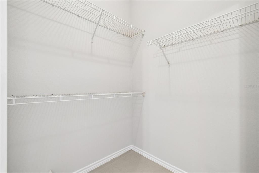 For Sale: $239,000 (2 beds, 2 baths, 1140 Square Feet)