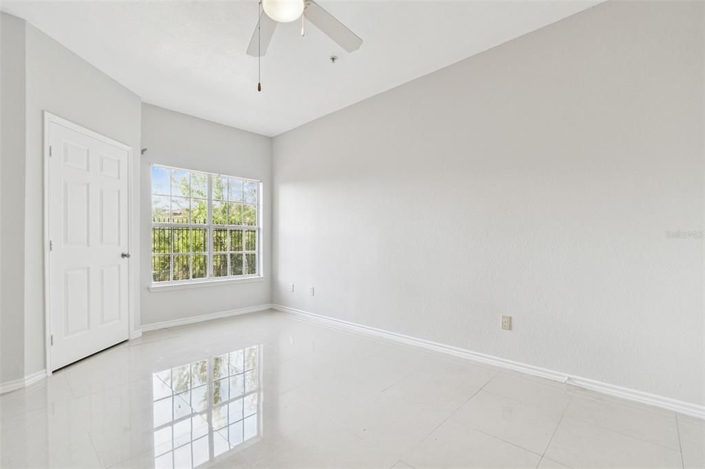 For Sale: $239,000 (2 beds, 2 baths, 1140 Square Feet)