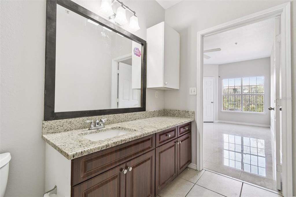 For Sale: $239,000 (2 beds, 2 baths, 1140 Square Feet)