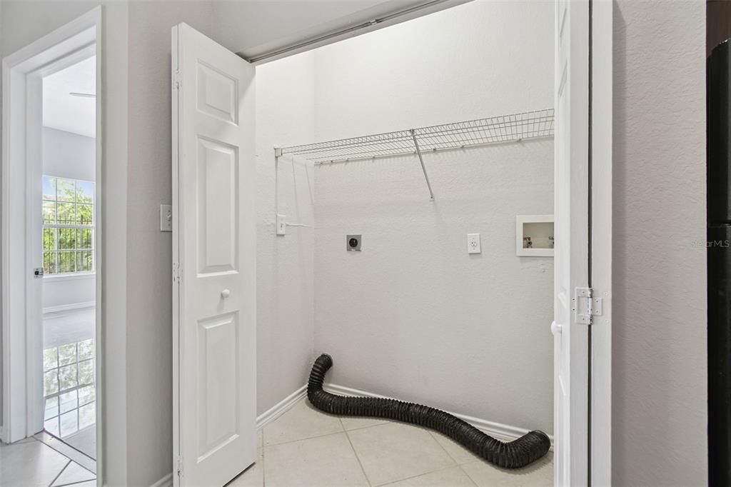 For Sale: $239,000 (2 beds, 2 baths, 1140 Square Feet)