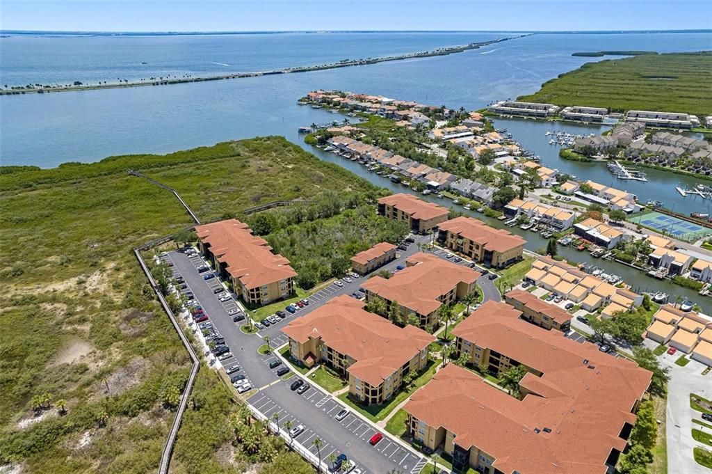 For Sale: $239,000 (2 beds, 2 baths, 1140 Square Feet)